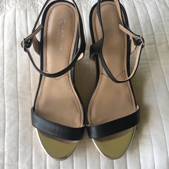 Wedge sandals size 10 - Picture 5 of 5